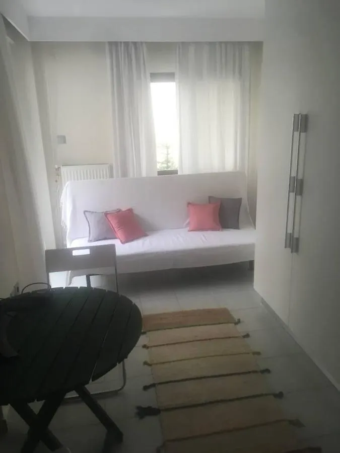 Studio Apartment By The Sea contacts